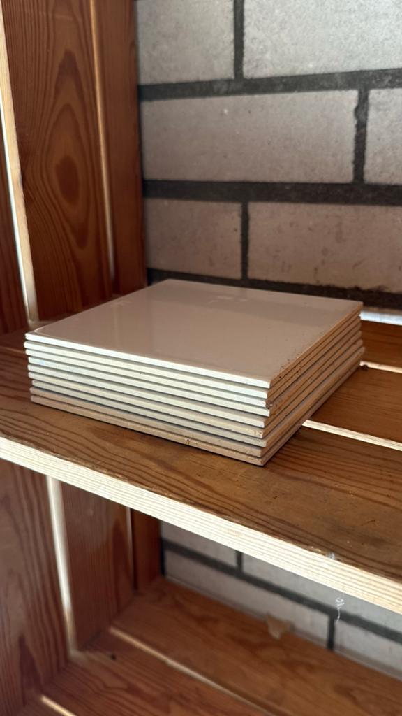 9 stuks 15x15 cm tegels, Nieuw, Ophalen of Verzenden, Minder dan 20 cm, Minder dan 5 m²