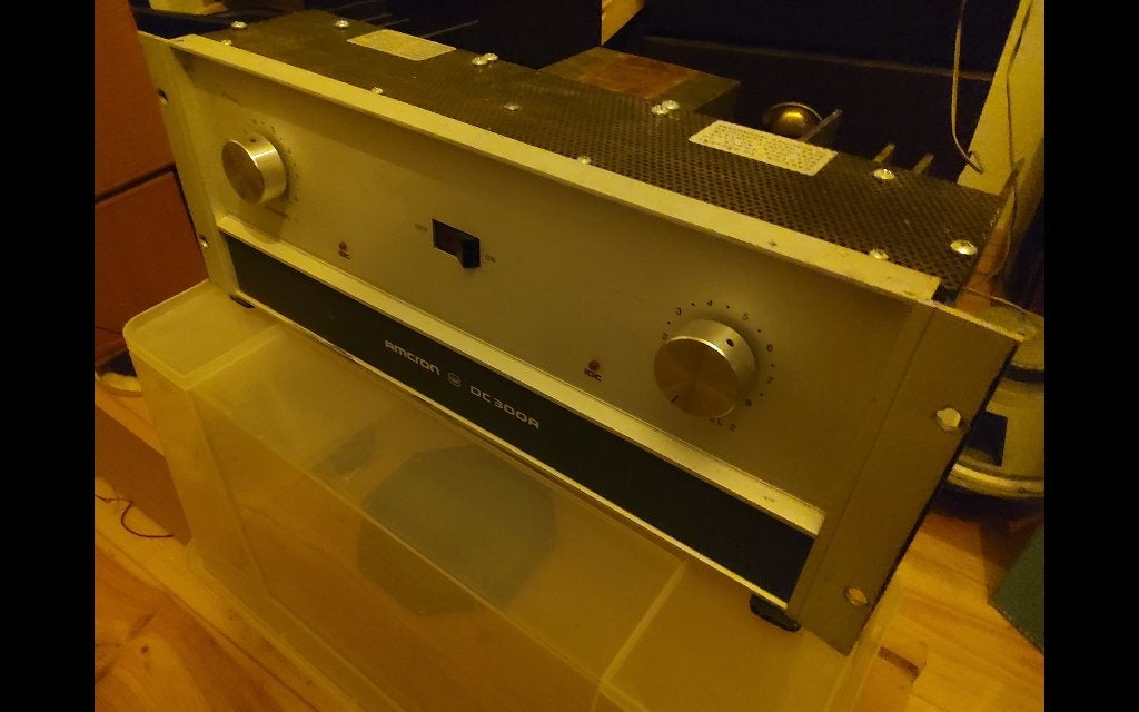 Amcron Crown DC300 a eindversterker, Ophalen of Verzenden, Stereo, 120 watt of meer, Overige merken