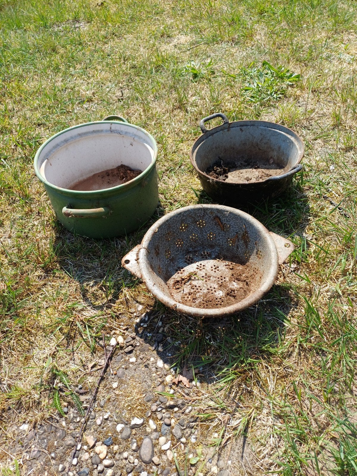 1 groene pan, 1 gietijzeren pan, 1 ijzeren vergiet., Ophalen, Gebruikt, Minder dan 30 cm, Rond