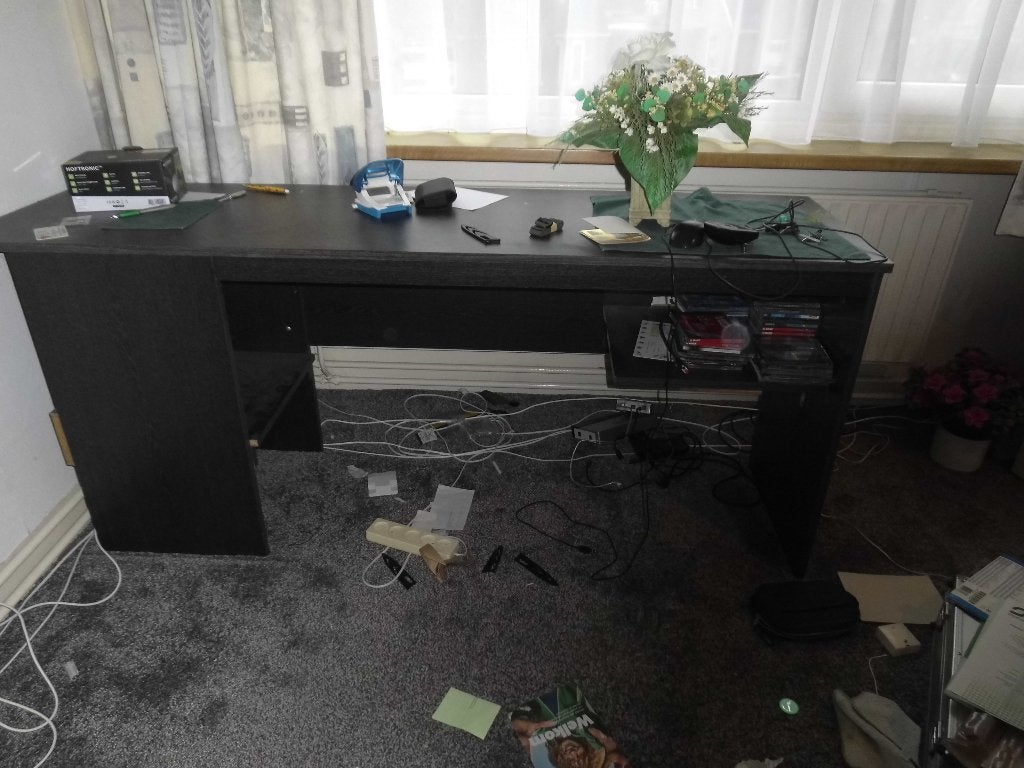 Gratis af te halen computertafel, Huis en Inrichting, Kasten | Computermeubels, Gebruikt, 70 tot 120 cm, 120 tot 170 cm, 40 tot 80 cm