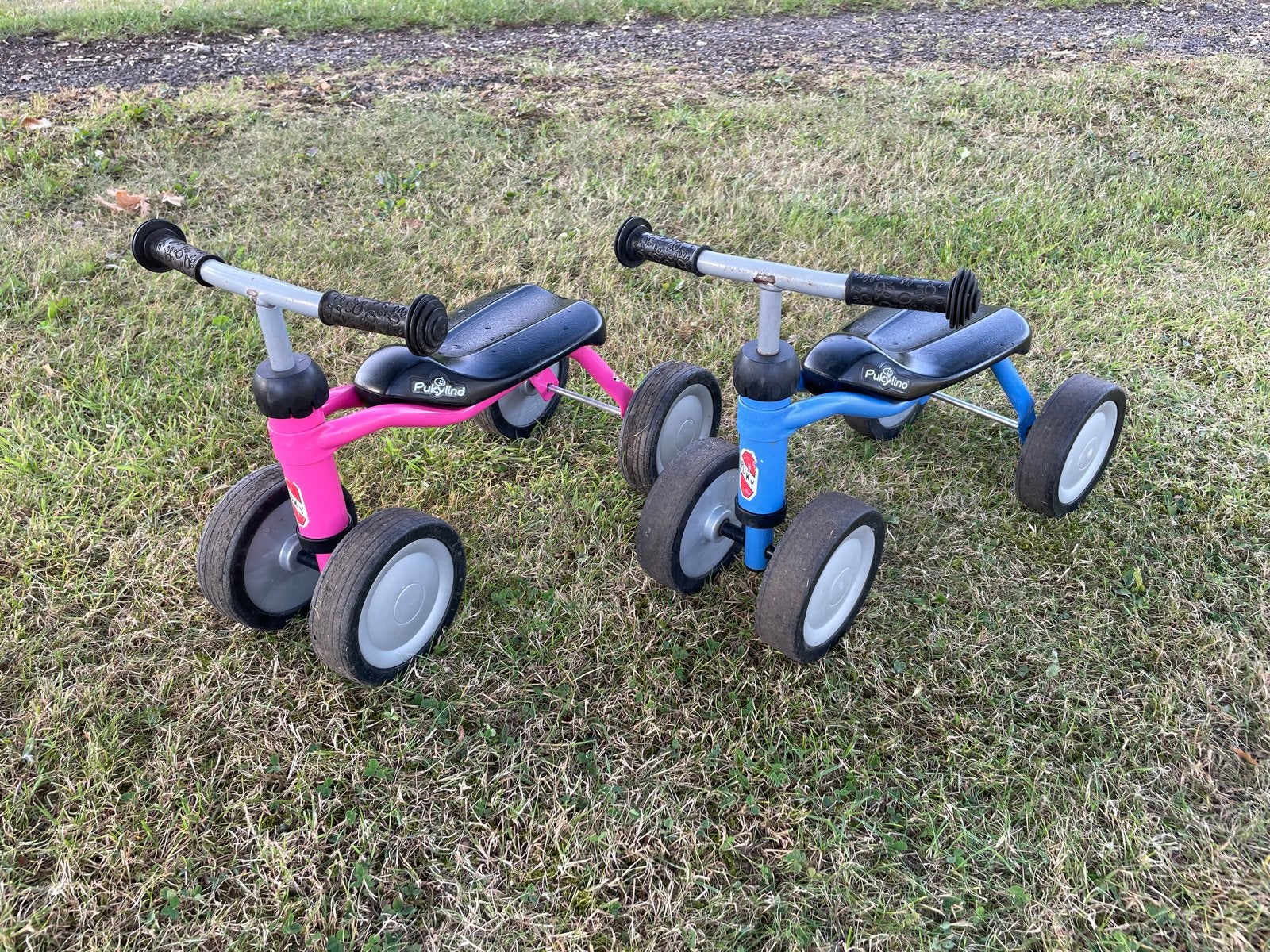 Set van 2 Puky loopfietsen (roze en blauw), Kinderen en Baby's, Speelgoed | Buiten | Voertuigen en Loopfietsen, Ophalen, Gebruikt