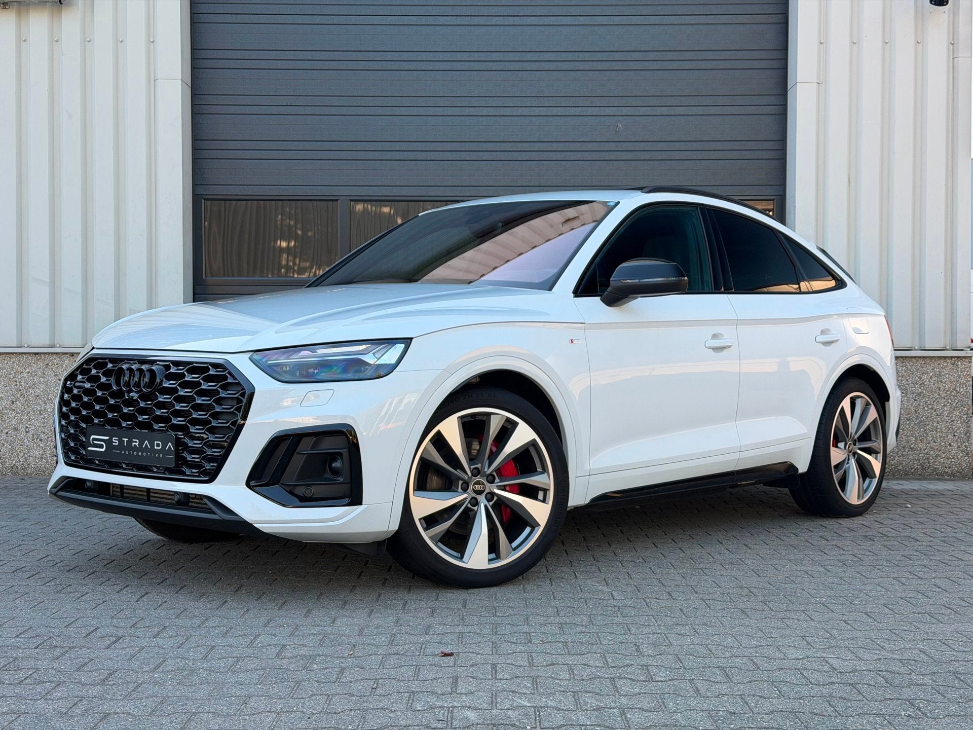 Audi Q5 Sportback 55 TFSI e S edition Competition | 367 PK |, Auto's, Automaat, Dealer onderhouden, 14 kWh, Gebruikt