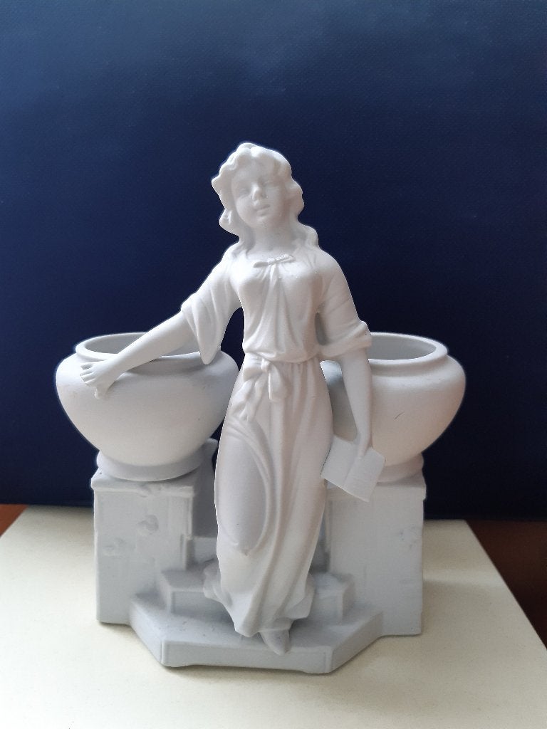 Vintage beeldje biscuit (bisque) porselein Germany, Ophalen of Verzenden, Zo goed als nieuw, Mens