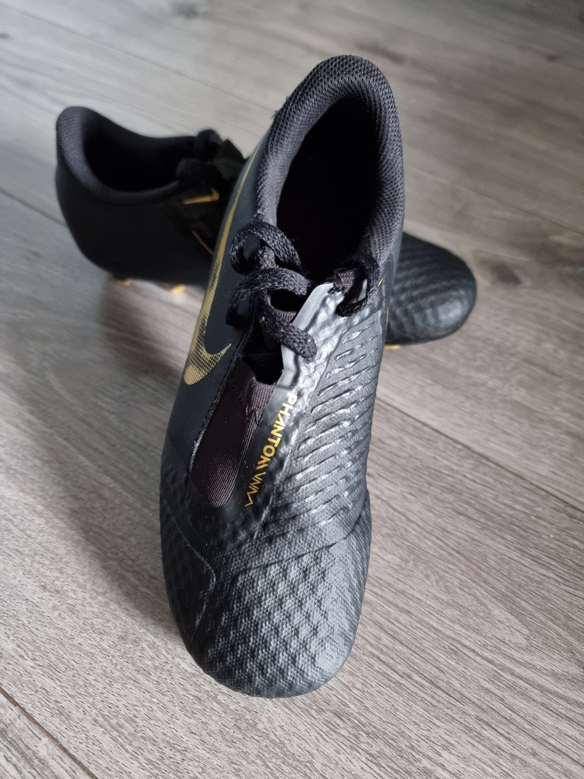 Zwart Nike Phantom Voetbalschoenen, maat 31 (Y10), Maat XS of kleiner, Ophalen of Verzenden, Zo goed als nieuw, Schoenen