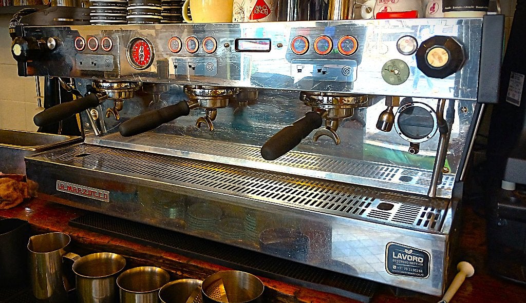 Foto 2 van Marzocco Linea PB (3 groepen) model 11/2021