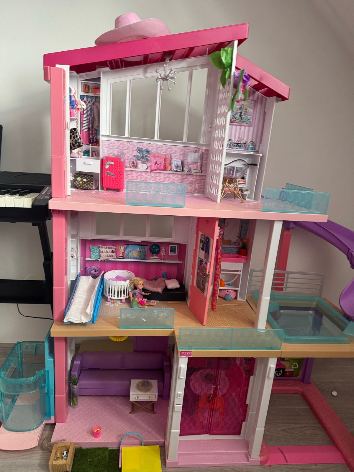 Barbie Droomhuis met accessoires, Ophalen, Zo goed als nieuw, Barbie