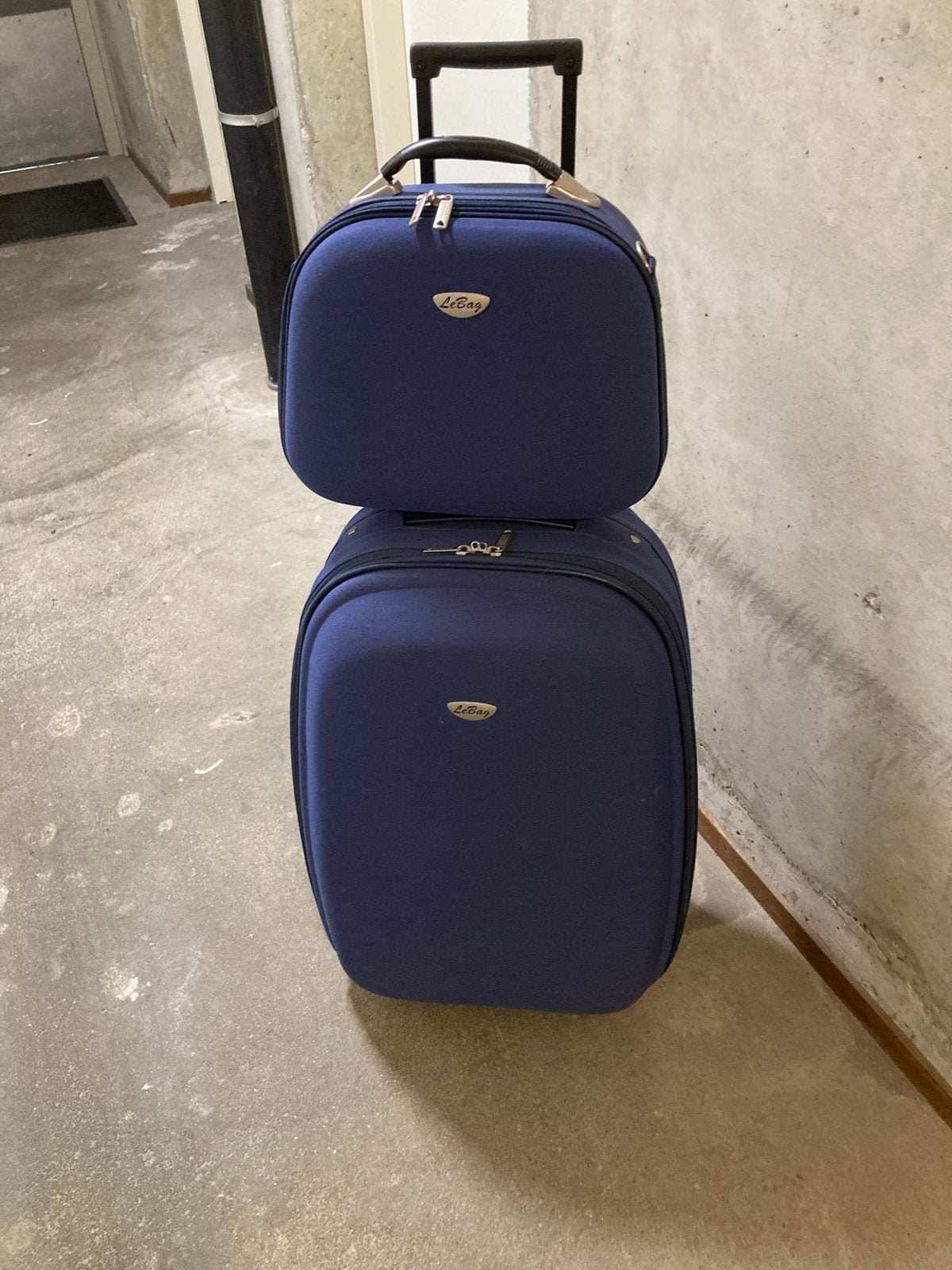 Rolkoffer met beautycase, Wieltjes, Gebruikt, Hard kunststof, 45 tot 55 cm