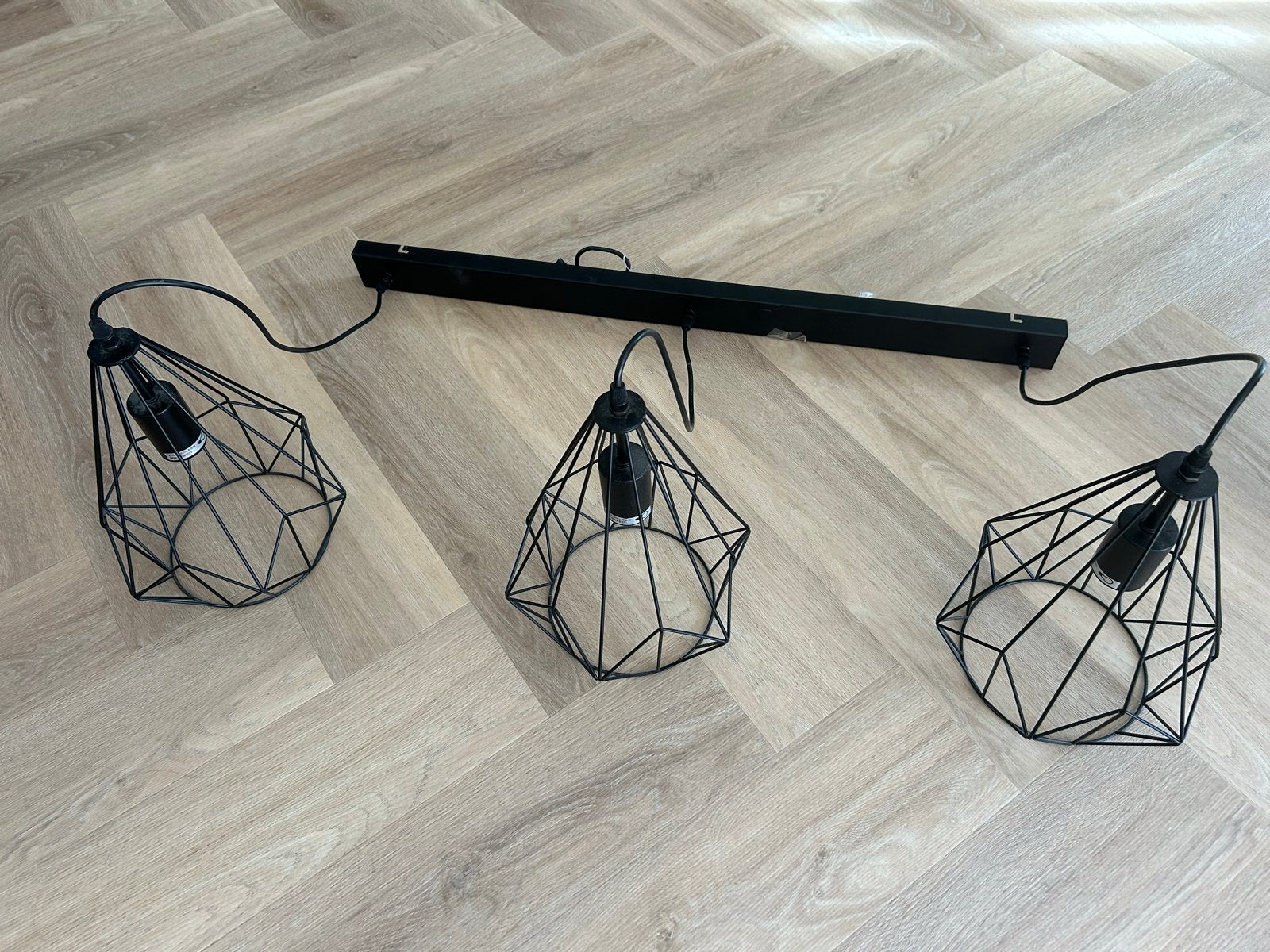 Zwarte hanglamp met 3 draadkooien, Ophalen, Zo goed als nieuw, Metaal, E27 (groot)