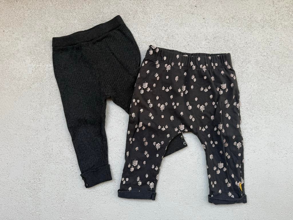 2 Grijze Baby Broekjes + Sokjes - Zara Baby & Hema, Kinderen en Baby's, Babykleding | Maat 74, Zo goed als nieuw, Jongetje of Meisje