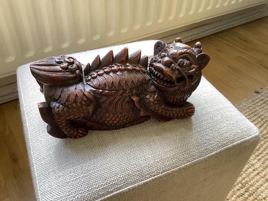 Chinees houtsnijwerk, doosje, draak, 25 cm lang., Ophalen, Azië, Hout, Houtsnijwerk