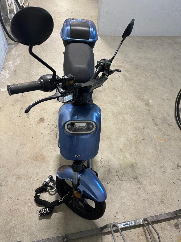 Iva elektrische scooter en Stella elektrische fiets, Fietsen en Brommers, Ophalen, Zo goed als nieuw