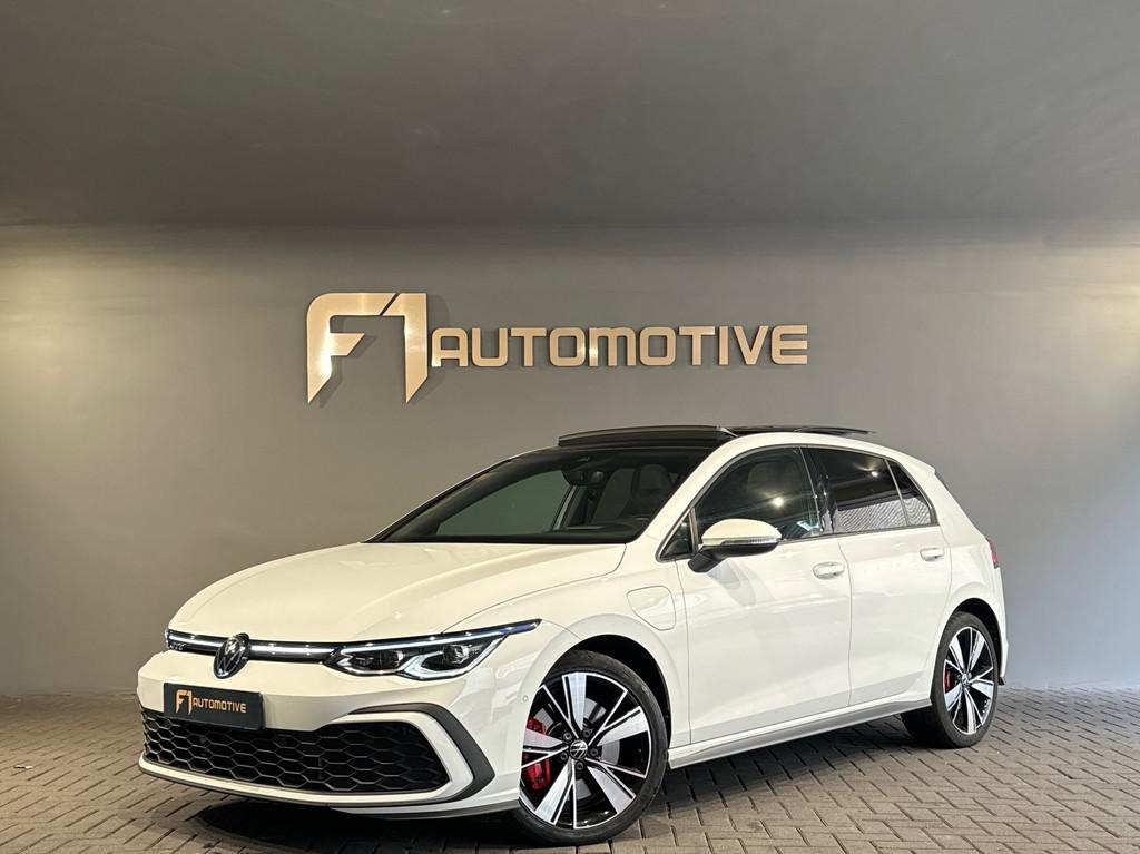 Volkswagen Golf 1.4 eHybrid GTE Pano|Camera|HuD|IQ|Trekhaak, Auto's, Stof, Gebruikt, Wit, 1524 kg