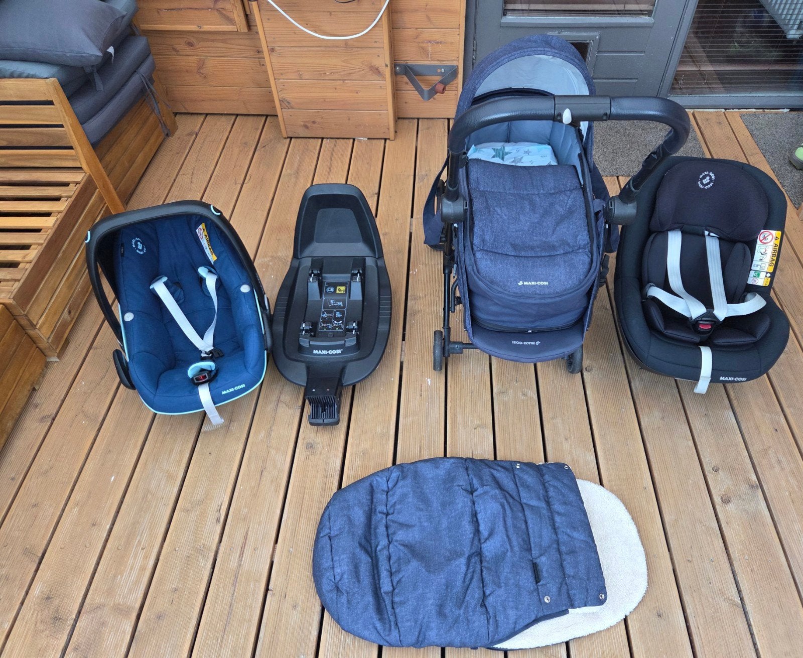 Complete Maxi-Cosi 3-in-1 set + autostoelen en accessoires, Sport en Fitness, Honkbal en Softbal, Ophalen of Verzenden, Handschoen