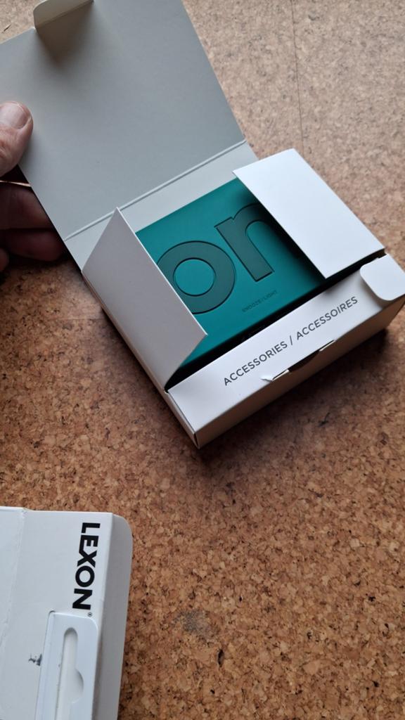 Nieuwe Lexon Flip Wekker Groen - Classic Design, Ophalen of Verzenden, Nieuw, Digitaal