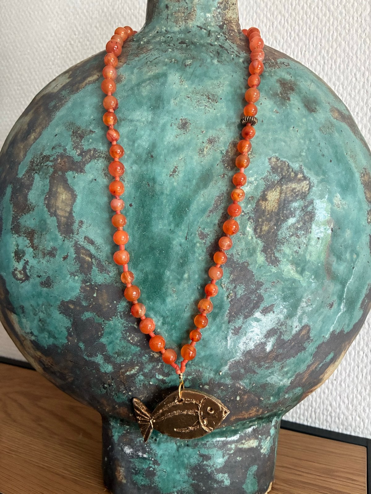 EM HISTORY BEADS oranje kwarts ketting met vis hanger, Nieuw, Oranje, Ophalen of Verzenden, Overige materialen