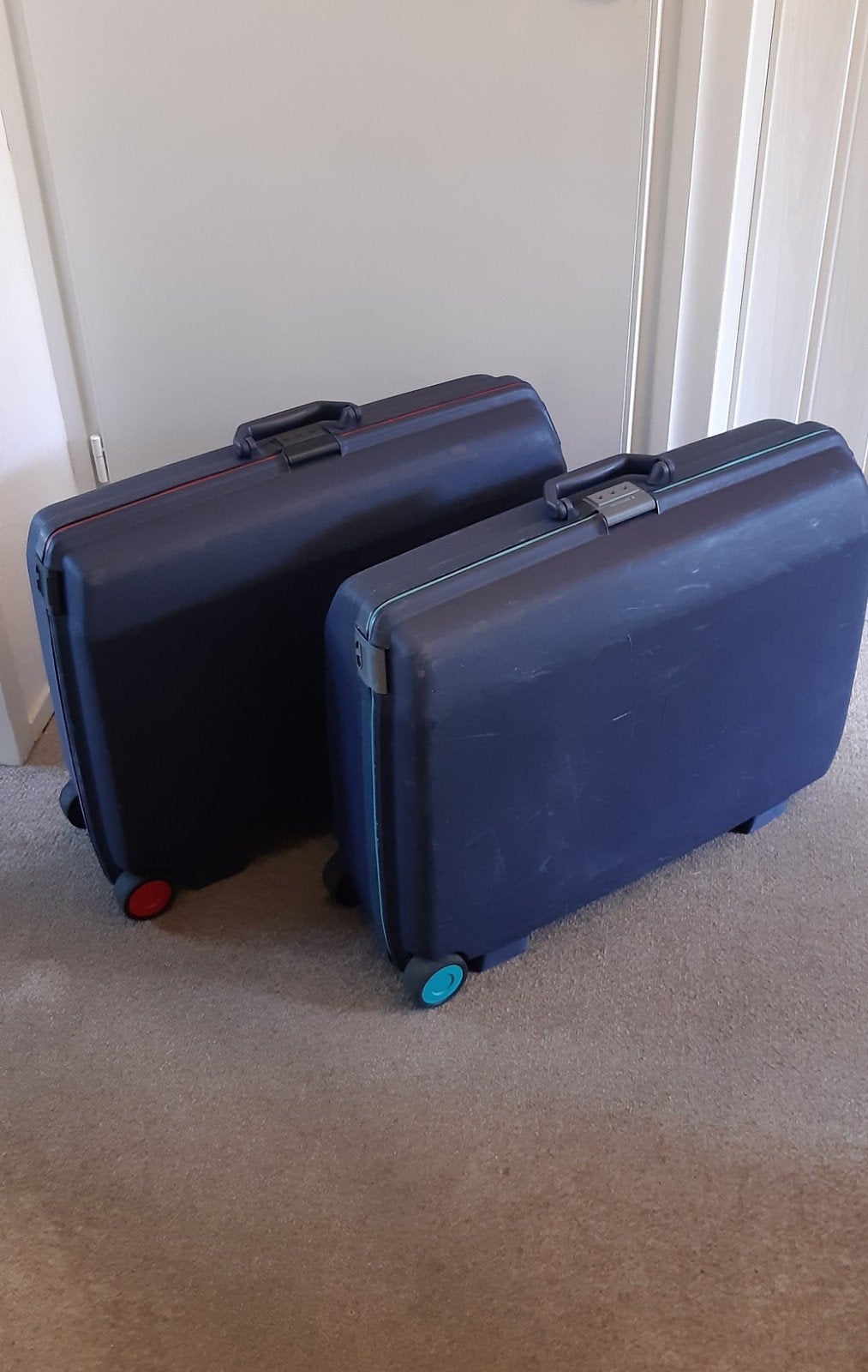 2 Samsonite koffers, Gebruikt, Hard kunststof, 55 cm of meer, Ophalen