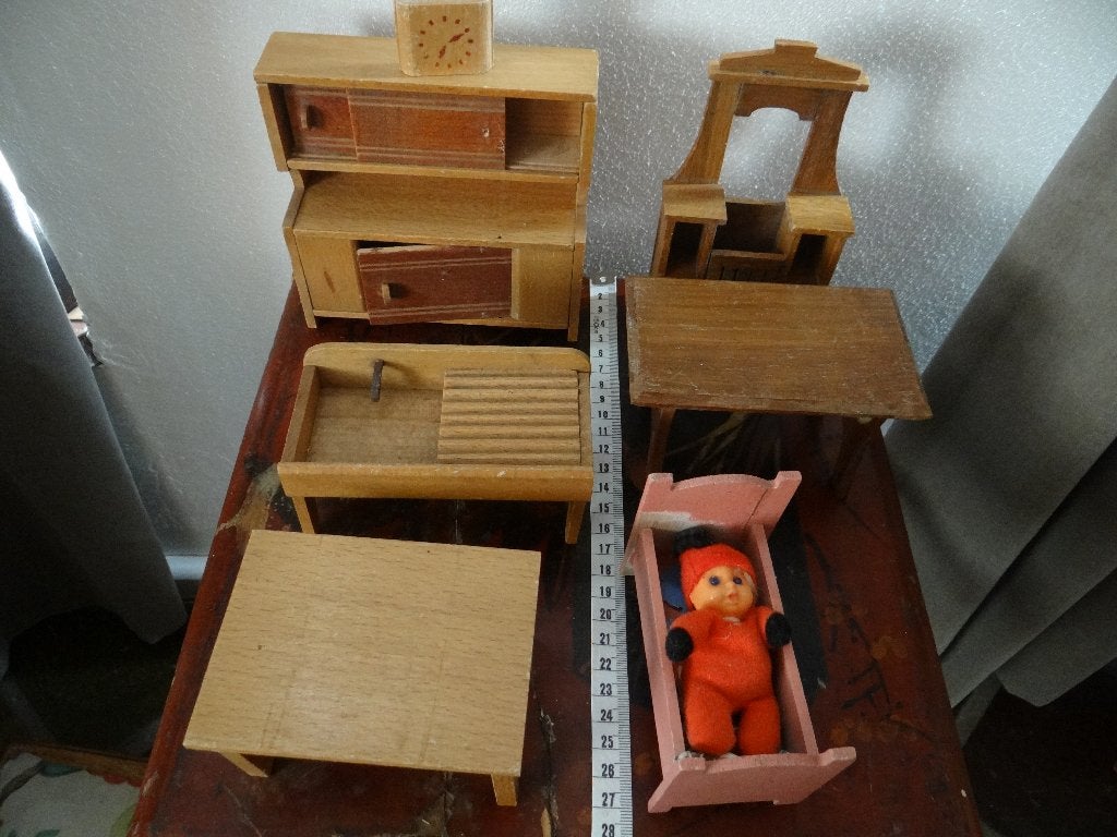 poppehuismeubeltjes, Ophalen, Zo goed als nieuw