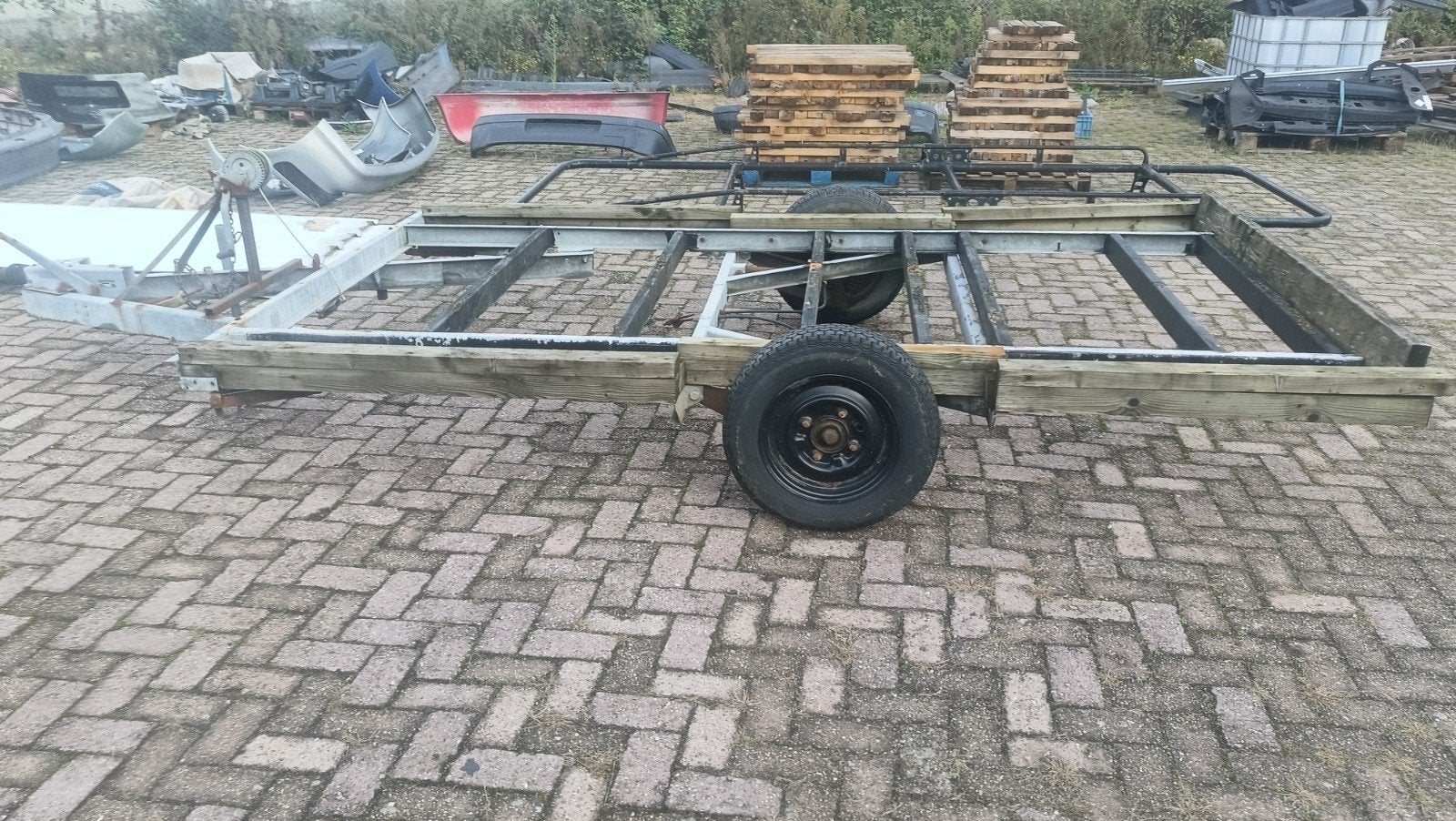aanhanger / caravan onderstel geveerd, Ophalen