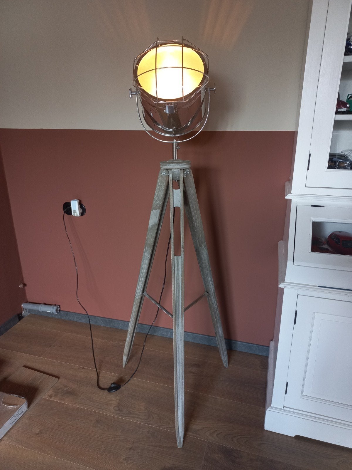 Mooie staande lamp, Huis en Inrichting, Lampen | Vloerlampen, Ophalen, Gebruikt, Stoer, industrieel, E27 (groot)