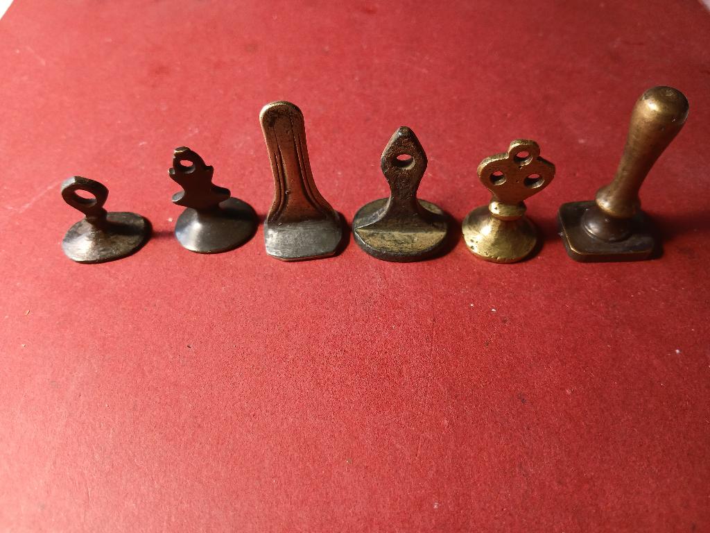 6   lakstempels  og signetten, Verzenden