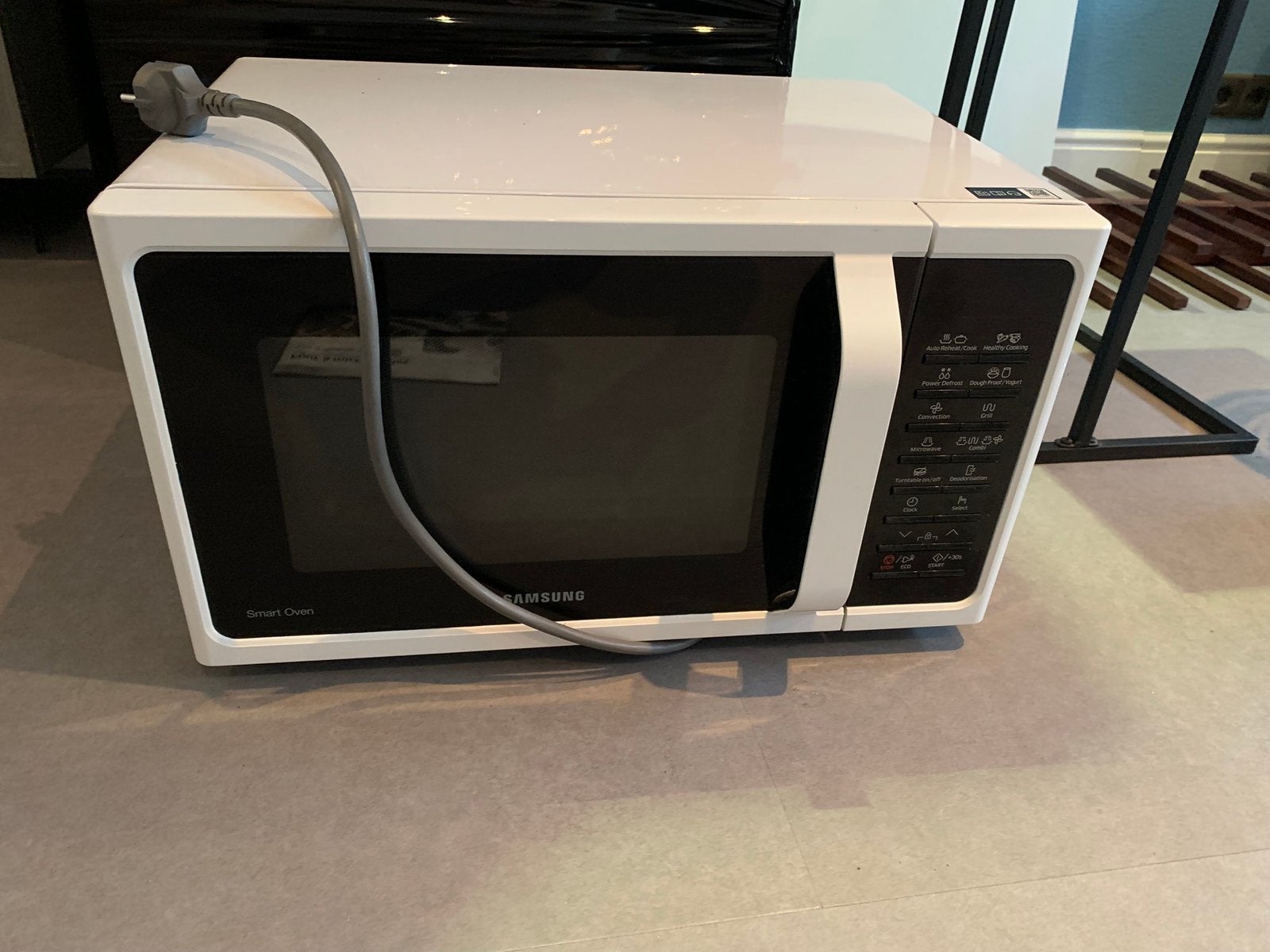 Samsung Combimagnetron MC28H5015 - Inclusief handleiding, Ophalen, Minder dan 45 cm, Gebruikt, Combi-oven