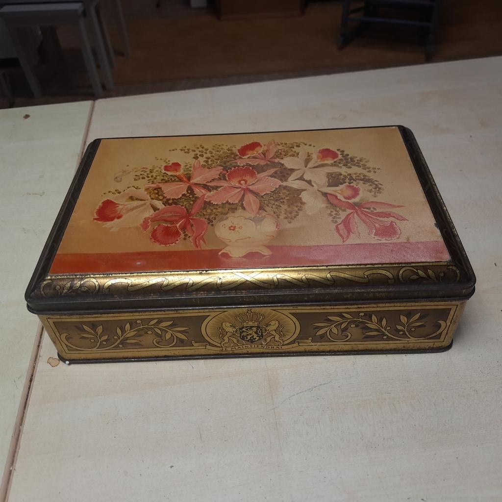 Rizla + blik bloemmotief en wapenschild, Verzamelen, Ophalen of Verzenden, Gebruikt, Overige