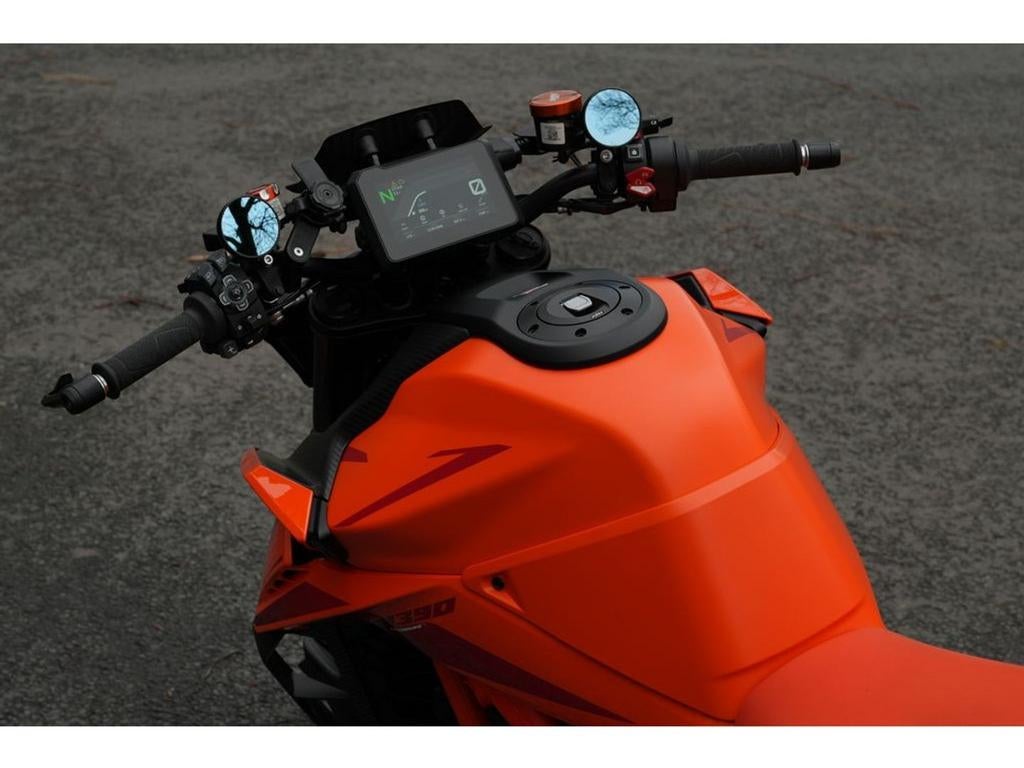 KTM 1390 Super Duke R EVO | FULL AKRA | BTW! (bj 2025) 2,000, 2 cilinders, KTM, Motorrijbewijs A, Bedrijf