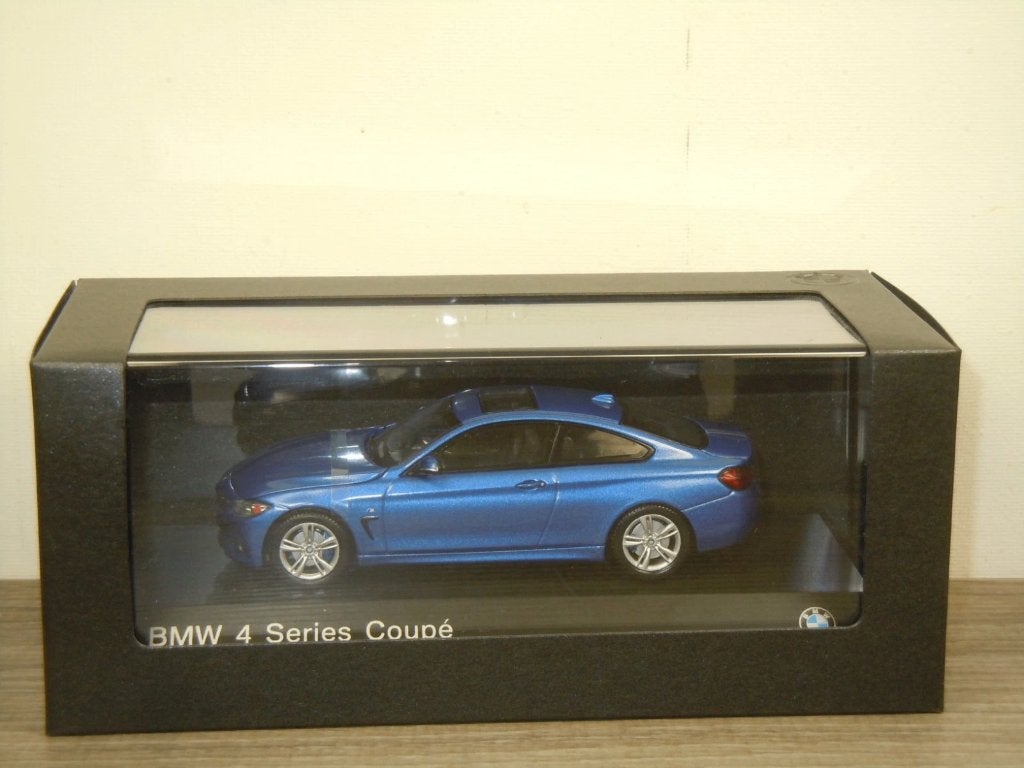 BMW 4 Serie Coupé Modelauto - Blauw, Overige merken, Auto, Verzenden, Info@bmw.de