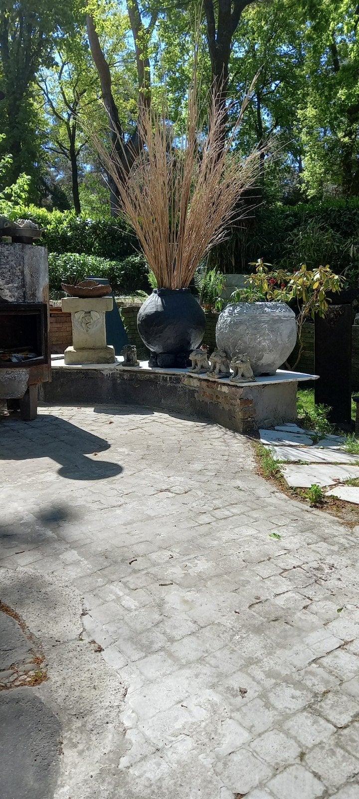 Grote ruime pot, 100 cm hoog, Tuin en Terras, Bloempotten, Gebruikt, Beton, Tuin, 70 cm of meer, 40 cm of meer, Rond, Ophalen of Verzenden