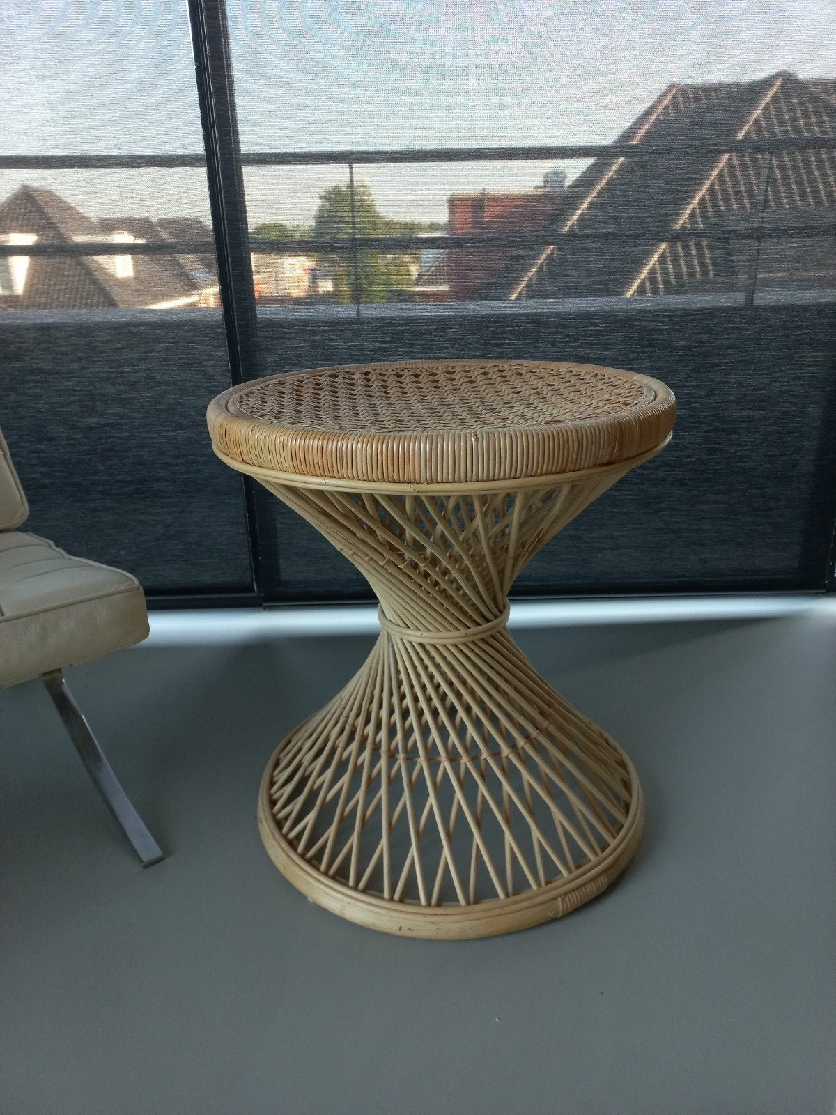 Rotan tafeltje, Huis en Inrichting, Tafels | Bijzettafels, Ophalen, Rond, Minder dan 55 cm, 45 tot 60 cm