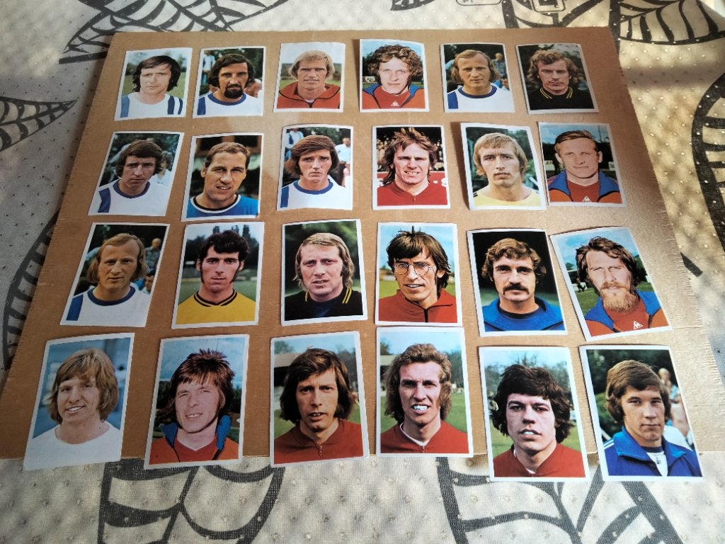 Van der Hout voetbalplaatjes 75-76, Verzamelen, Ophalen of Verzenden, Zo goed als nieuw, Overige binnenlandse clubs, Poster, Plaatje of Sticker