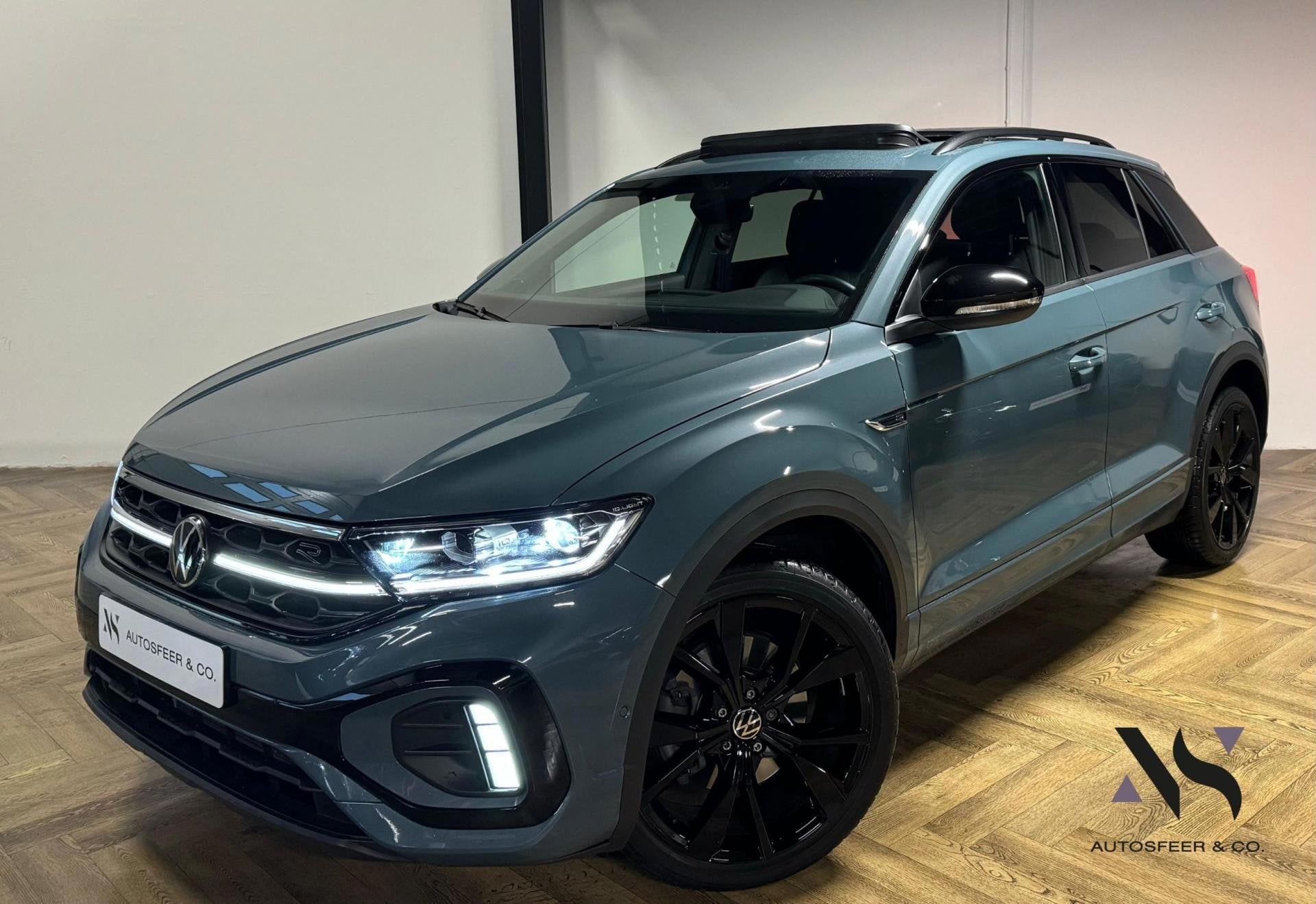 Volkswagen T-Roc 1.5 TSI R-Line Business PANO KEYLESS, Auto's, Volkswagen, 1258 kg, 4 cilinders, 150 pk, Origineel Nederlands