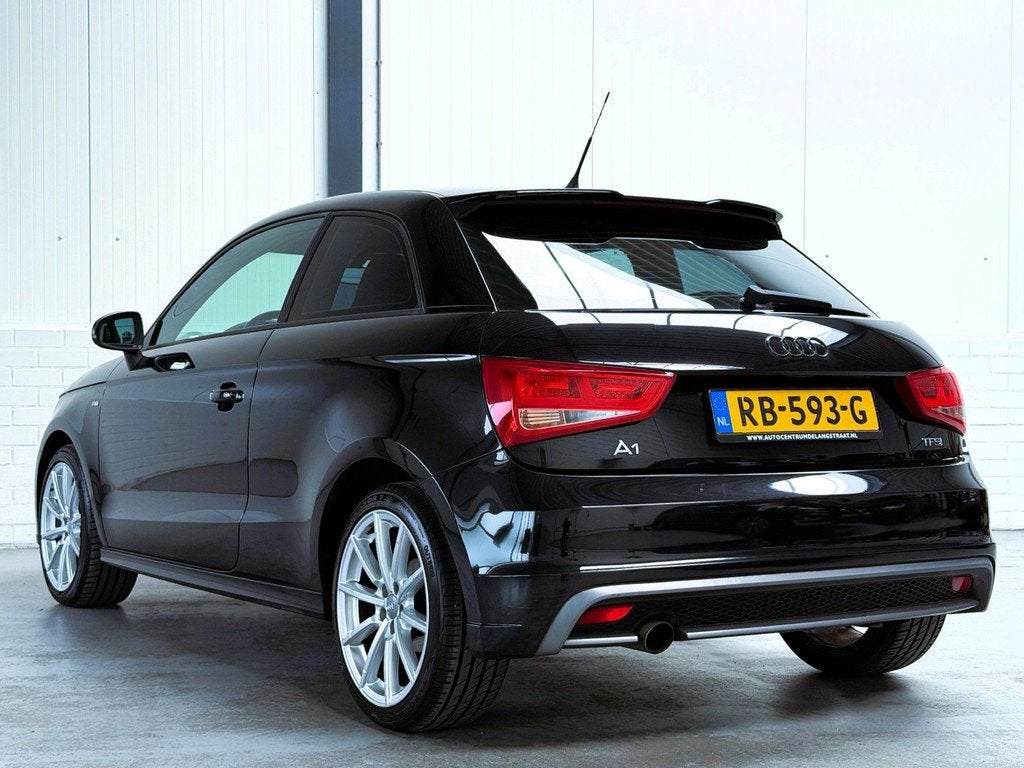 Audi A1 1.2 TFSI S-Line|Kuipstoel|Cruise, Auto's, Audi, Voorwielaandrijving, Euro 5, 86 pk, Zwart