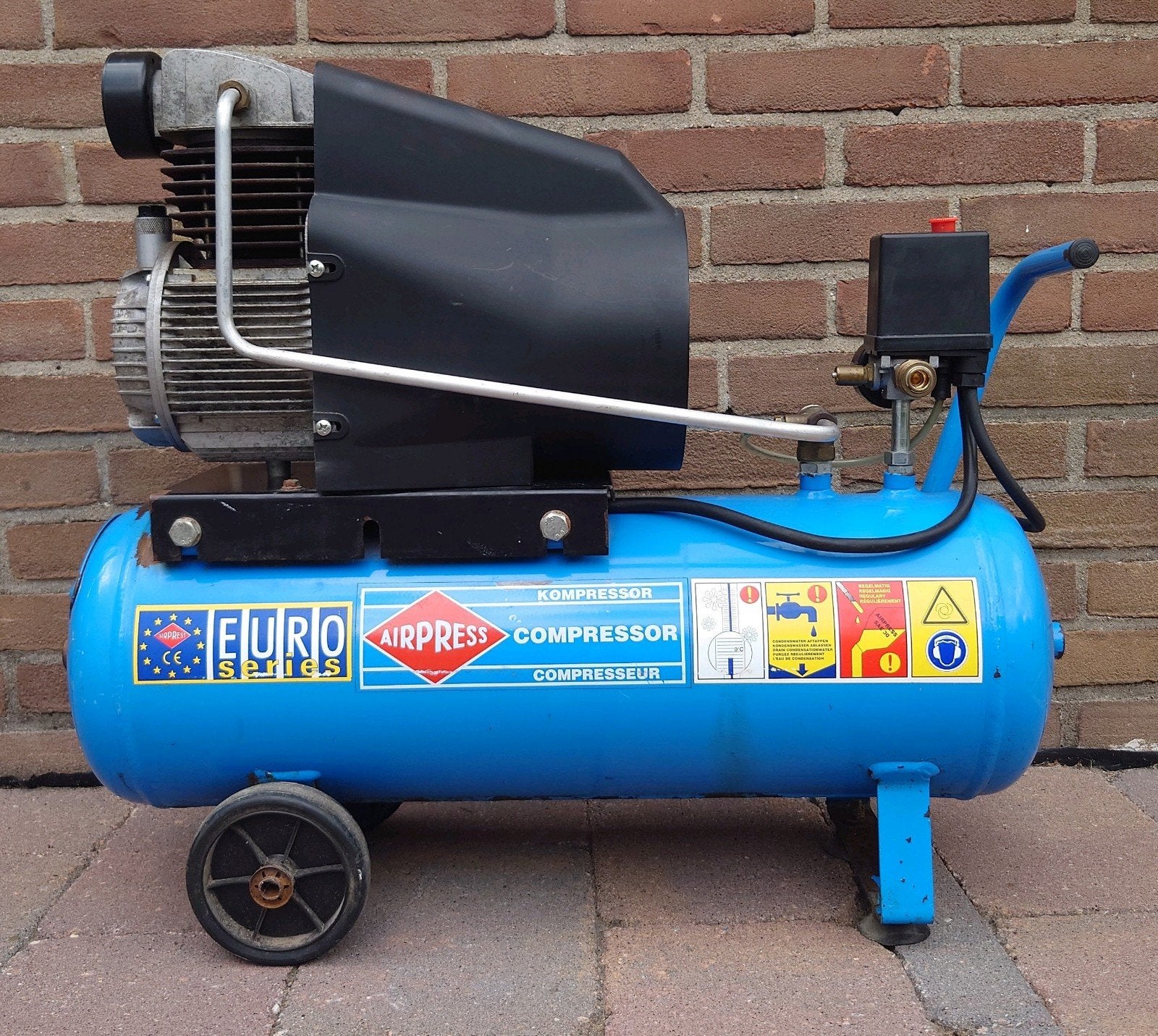Airpress Compressor H 280-25 Snelkoppeling euro-profiel, Ophalen, Gebruikt, 6 tot 10 bar, 25 tot 100 liter