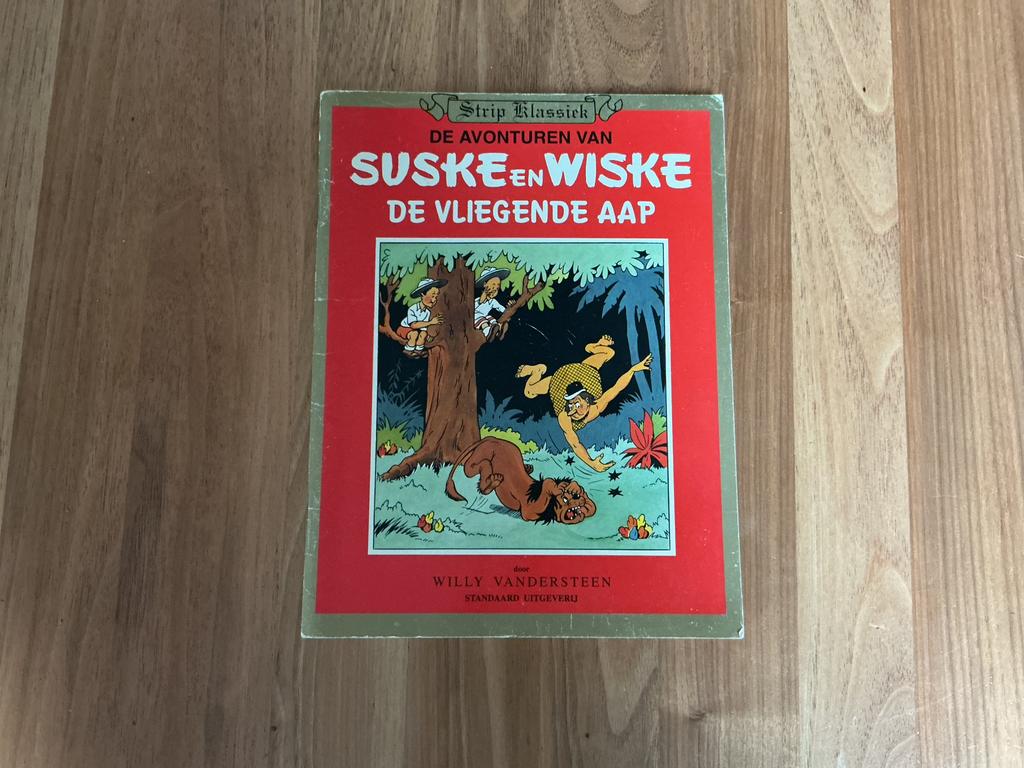 Suske en wiske de vliegende aap klassiek, Eén stripboek, Ophalen of Verzenden, Zo goed als nieuw