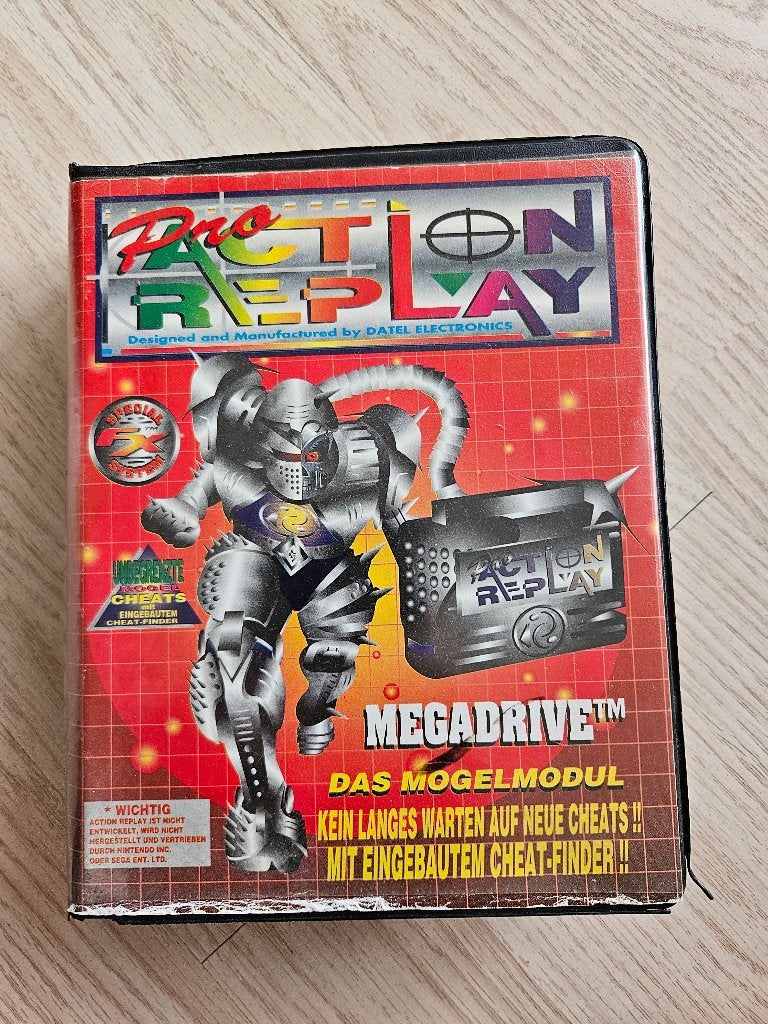 Pro Action Replay - Mega Drive (Duits Doosje + Code Book), Spelcomputers en Games, Gebruikt, 1 speler, Ophalen of Verzenden, Vanaf 3 jaar