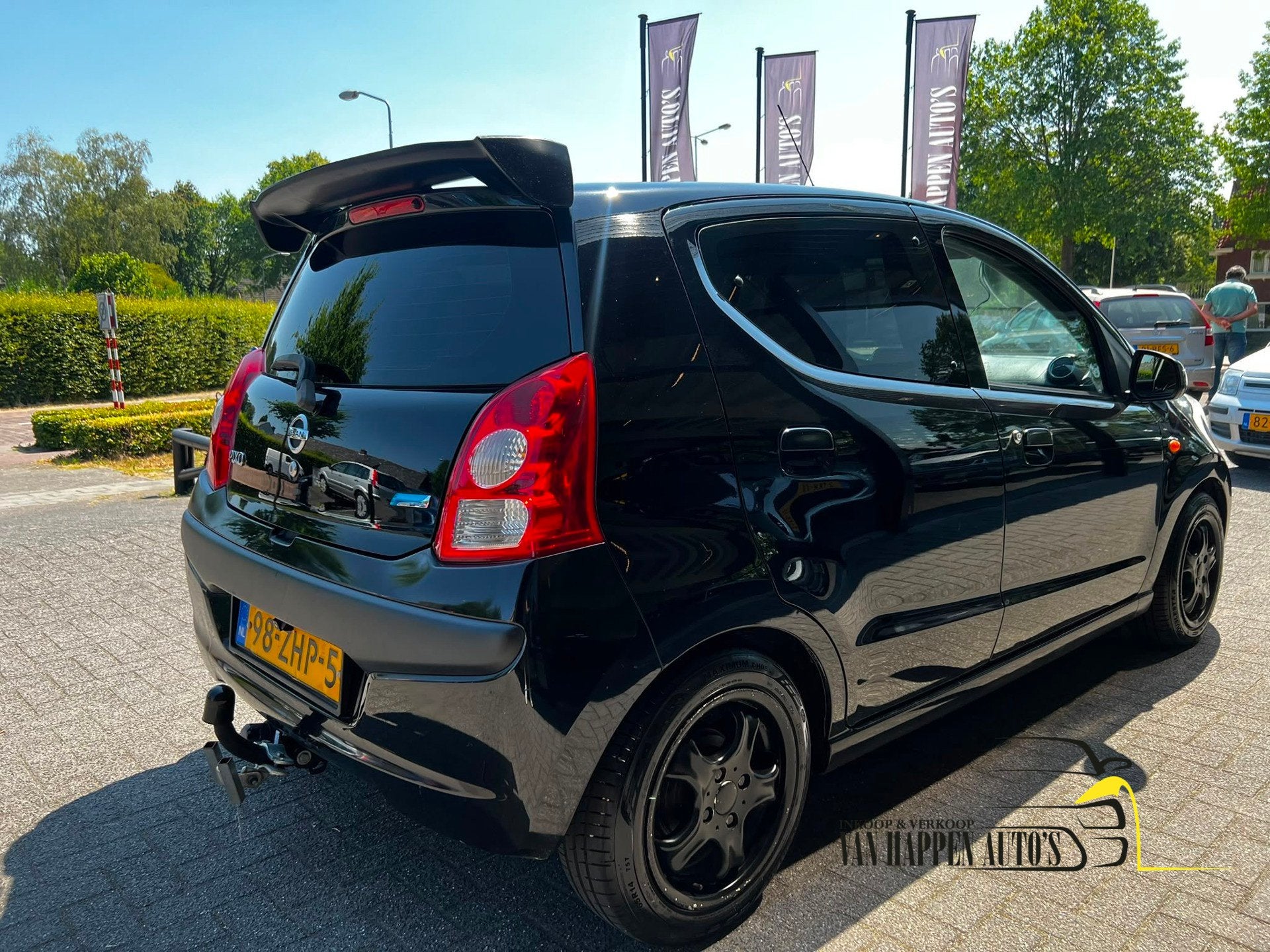 Nissan Pixo