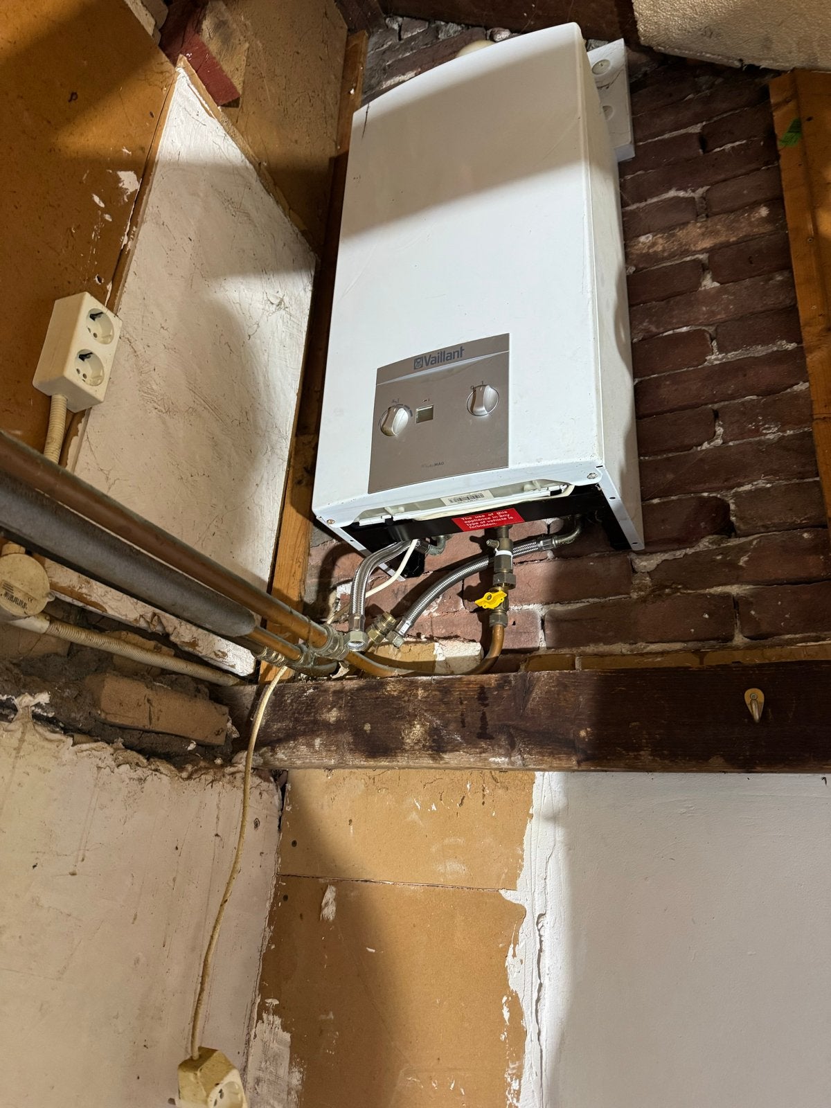 Vaillant turboMAG MAG NL 11-2/0 L R1 Geiser, Ophalen, Gebruikt, Aardgas, Geiser