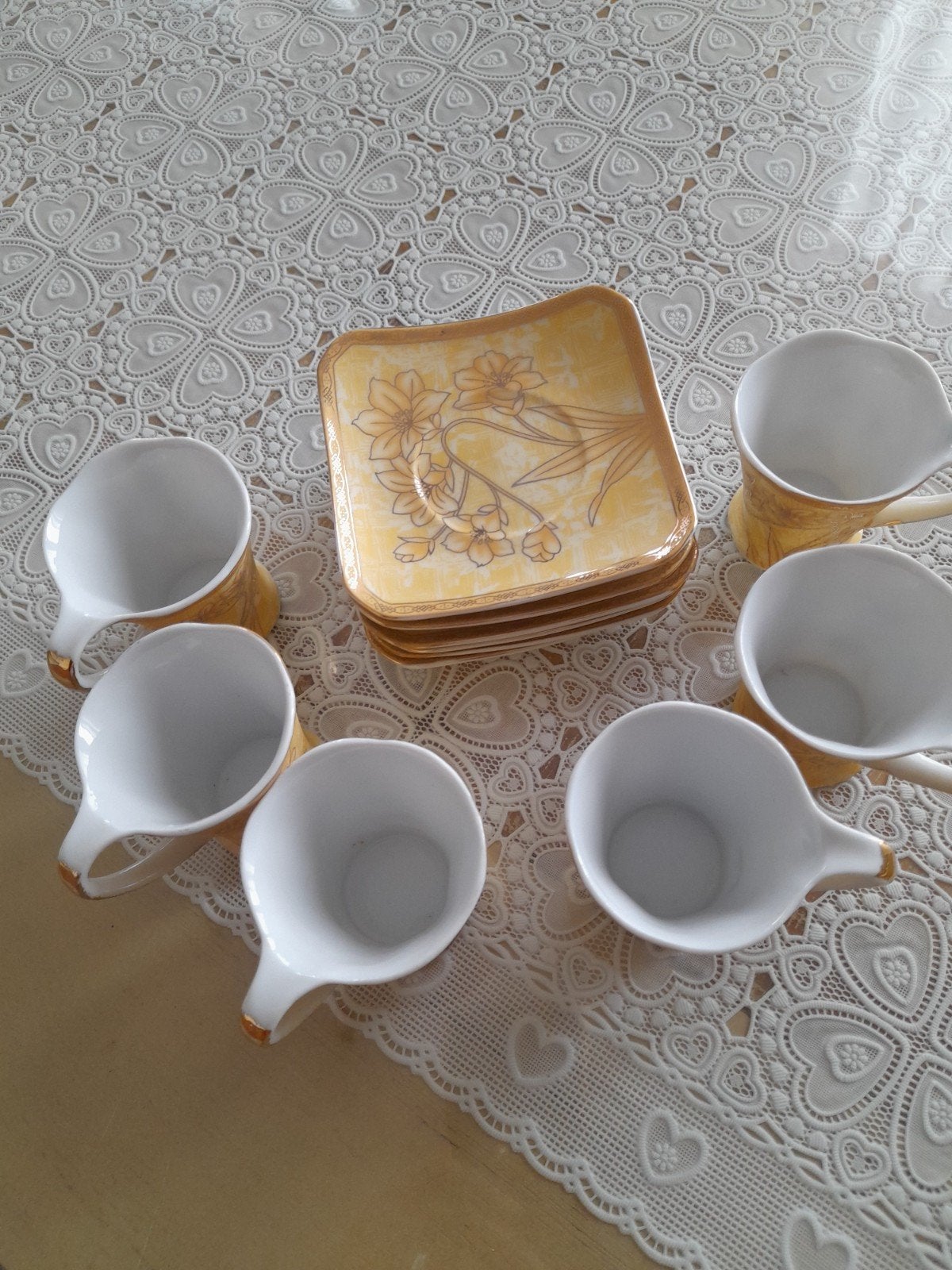 Oosters theeservies met 6 kopjes en schotels, Huis en Inrichting, Ophalen, Porselein, Overige stijlen, Kop(pen) en/of Schotel(s)
