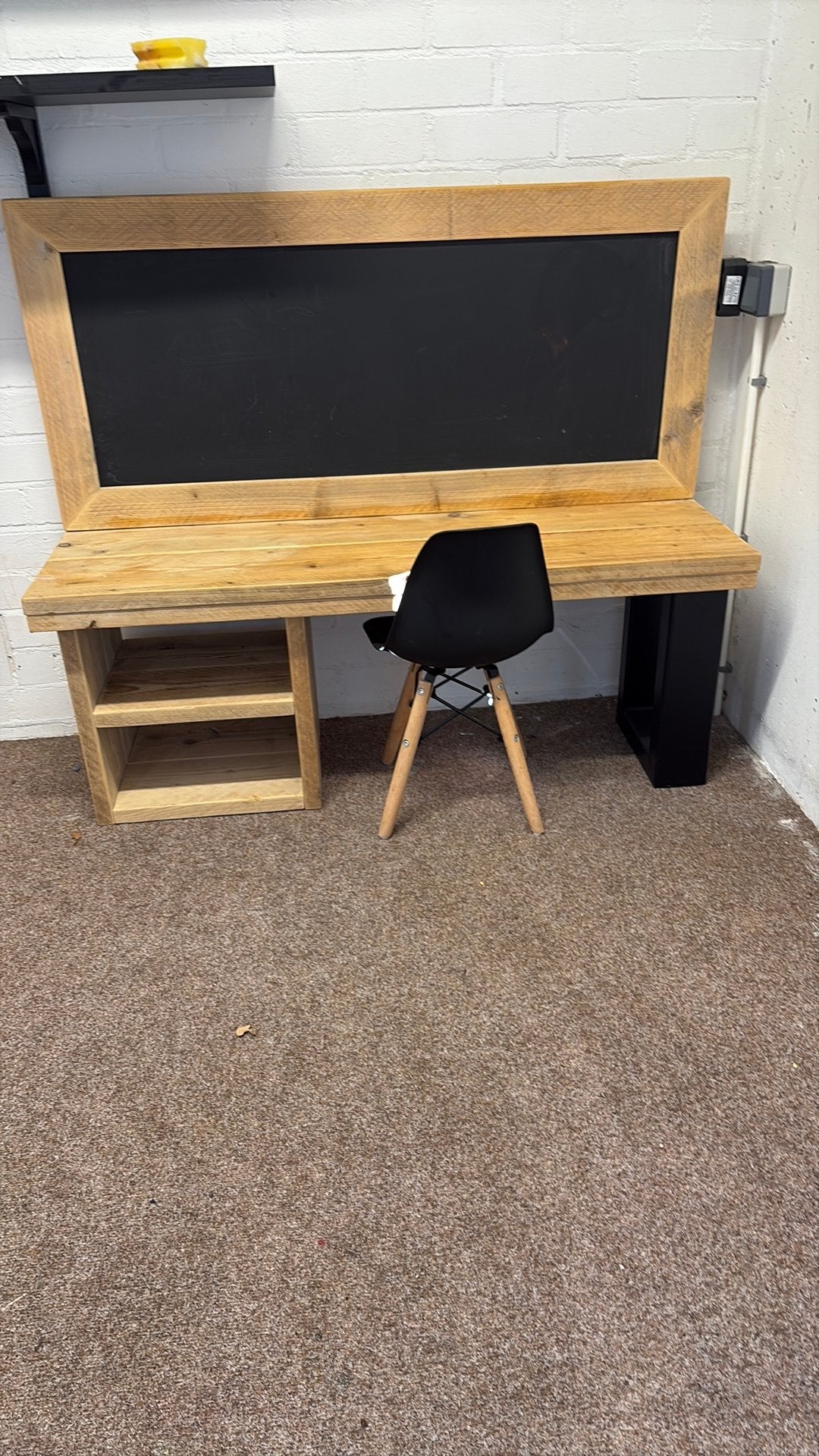 Houten kruit bord tafel, Ophalen, Zo goed als nieuw