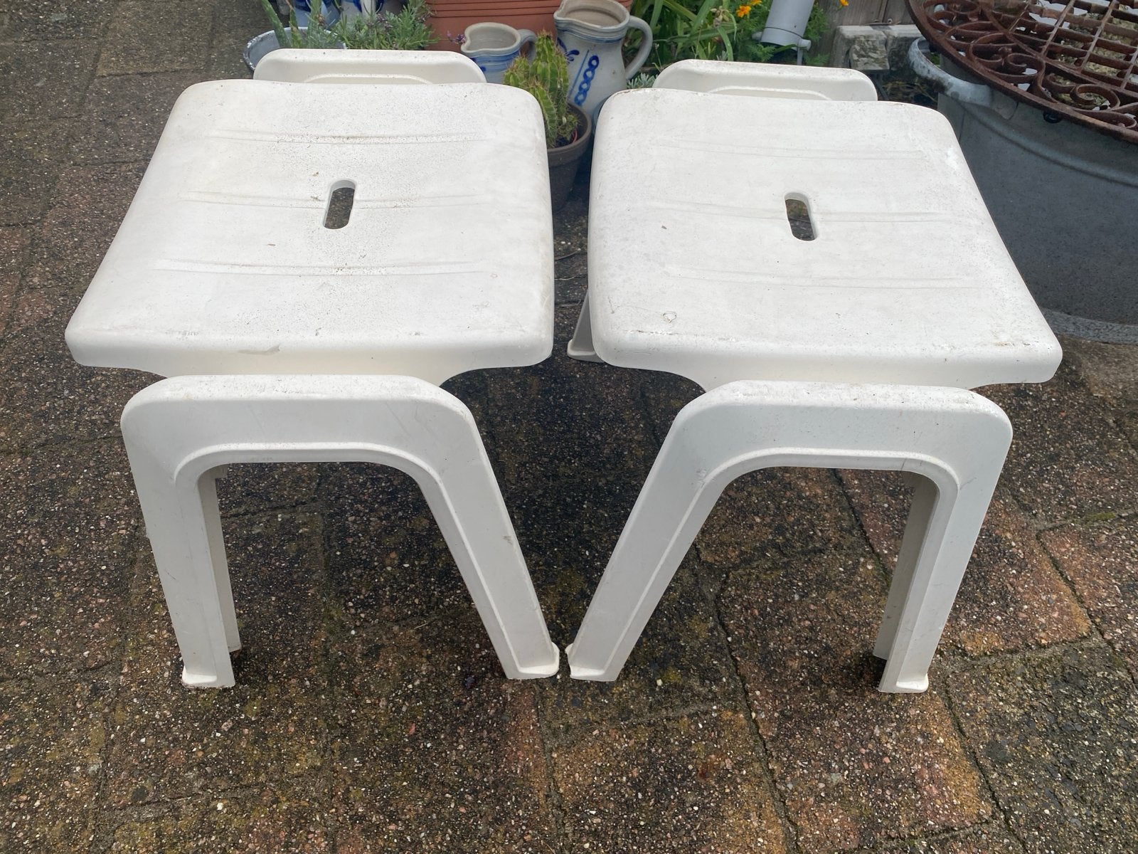 Merk Jardin kunststof voetenbankjes 2 stuks, Ophalen, Gebruikt, Kunststof, Stapelbaar