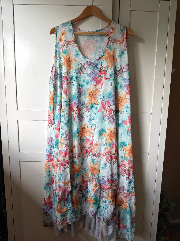 Mooie vrolijke zomerjurk, Ophalen of Verzenden, Zo goed als nieuw, Maat 46/48 (XL) of groter, Onder de knie