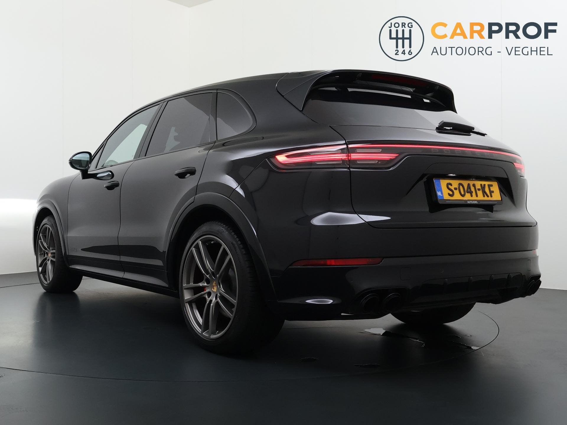 Porsche Cayenne 4.0 GTS V8 | Sport Uitlaat | Dealer onderhou, Automaat, Cayenne, Automatische klimaatregeling, Zwart