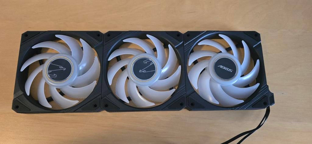 Gigabyte AORUS EZ Chain Fan 120 ICE - 3 Pack, Ophalen of Verzenden