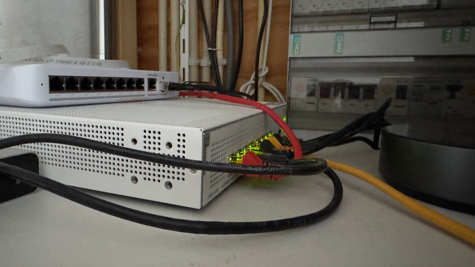 HPE Aruba Instant On PoE+ switches en AP's te koop, Computers en Software, Ophalen, Zo goed als nieuw, HPE Aruba
