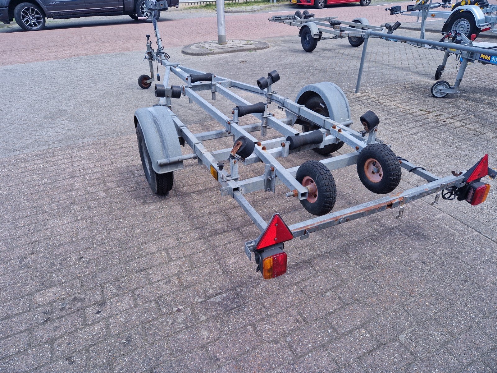 Pega H325 kanteltrailer met een 450KG as  !!!, Ophalen, Minder dan 1500 kg, Gebruikt, Overige typen