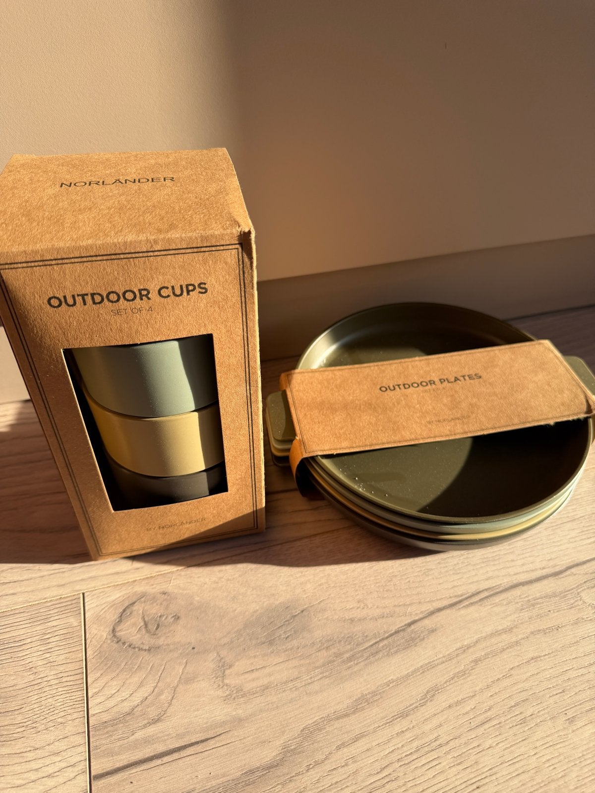 Norlander Outdoor Servies Set - Bekers en Borden, Ophalen, Kunststof, Overige merken, Zo goed als nieuw