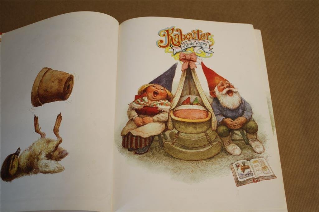 Kabouter kinderversjes. Rien Poortvliet., Boeken, Prentenboeken en Plaatjesalbums, Ophalen of Verzenden, Gelezen