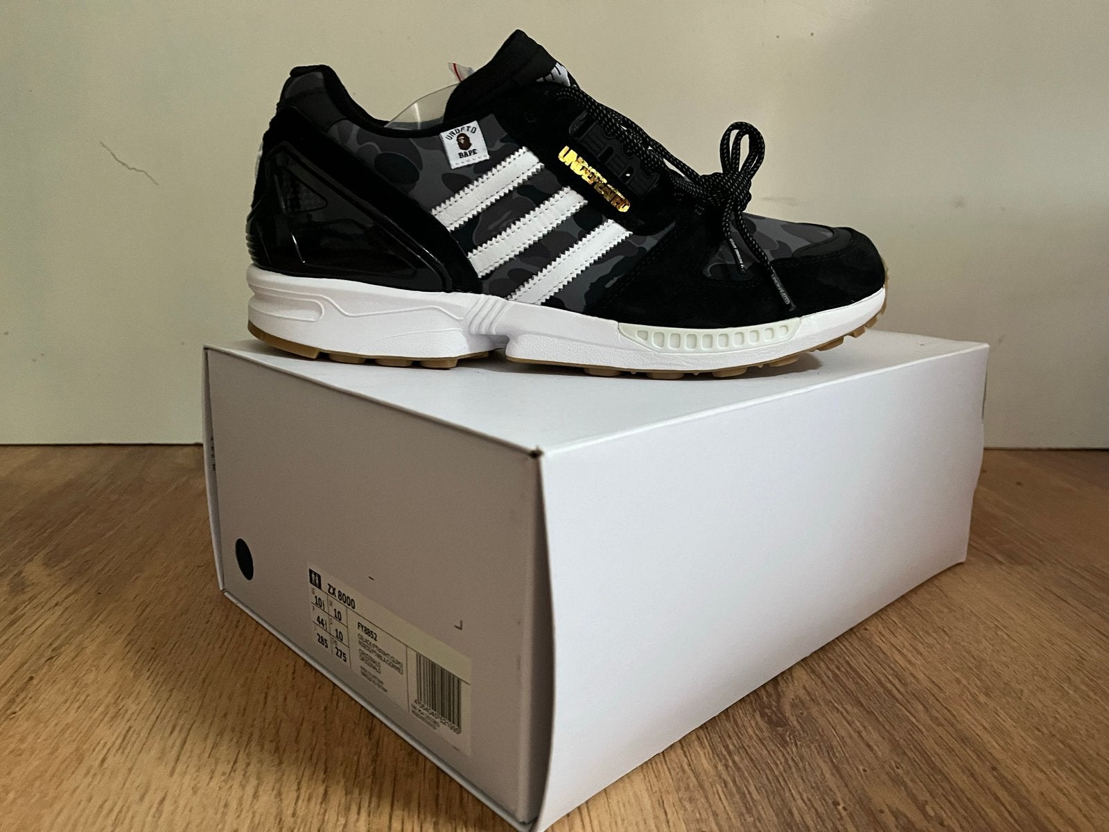 Adidas ZX Bape x Undefeated Sneakers Maat 44.5 DS, Ophalen of Verzenden, Nieuw, Zwart, Sneakers of Gympen