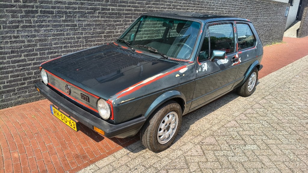 Volkswagen Golf MK1 1.8 GTI (DX motor) origineel schuifdak, Auto's, Voorwielaandrijving, Zwart, 4 cilinders, Geïmporteerd